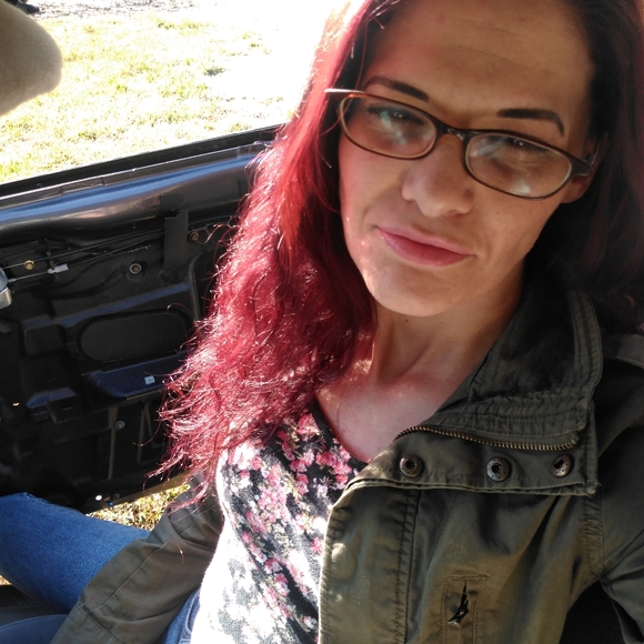 Meet your Posher, Chrissy - Picture 3 of 10